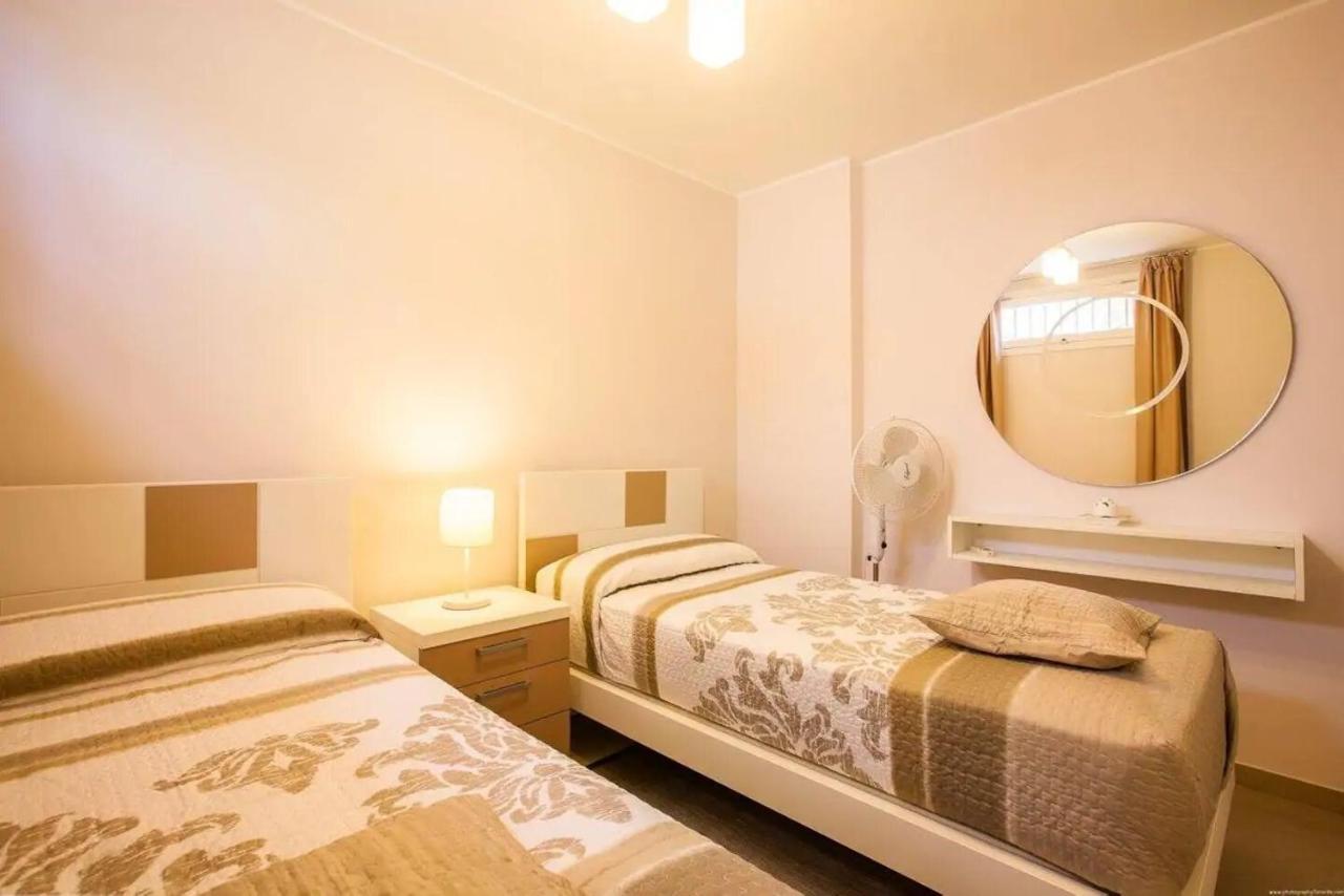 1 Bedroom Apartment For 4 People In Tenerife Costa Adeje  Exterior foto